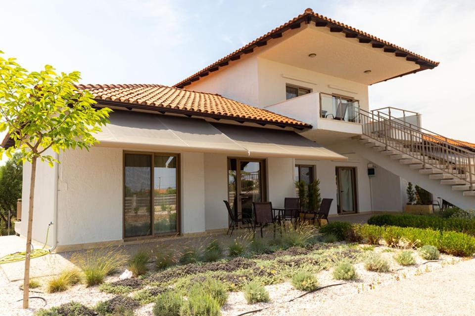 Varkes Suites 2 Nea Moudania Exterior photo